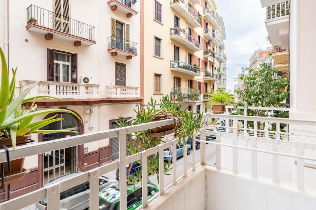 View Sea Room - Appartamento Condiviso Bari Exterior foto
